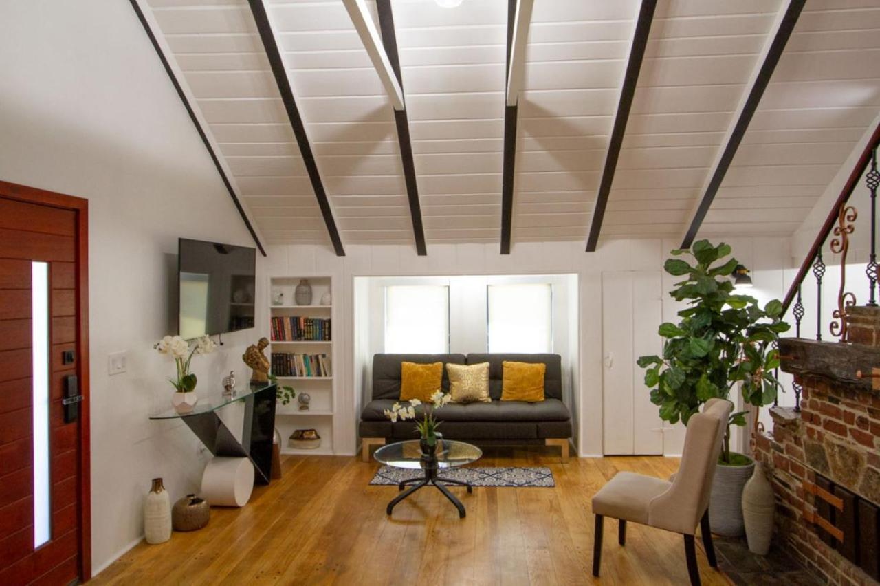 Dreamy Farmhouse In Studio City Los Angeles Exterior foto